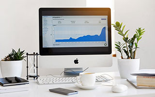 风车动漫三步校正：先问配乐是不是推情绪，再把字幕改成描述句（读完更清醒）